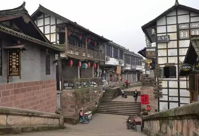 探索世界奇妙的抖音下面一栏朋友怎么不见了?问答